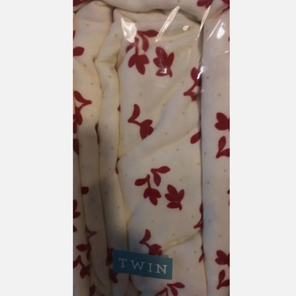 New Martha Stewart Christmas Holly Berries Twin Flannel Sheets